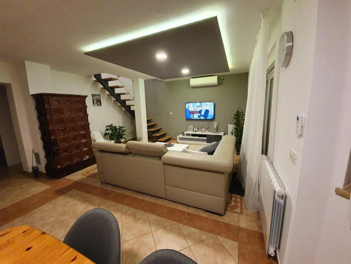Holiday Home Nikol Pula Ngoại thất bức ảnh
