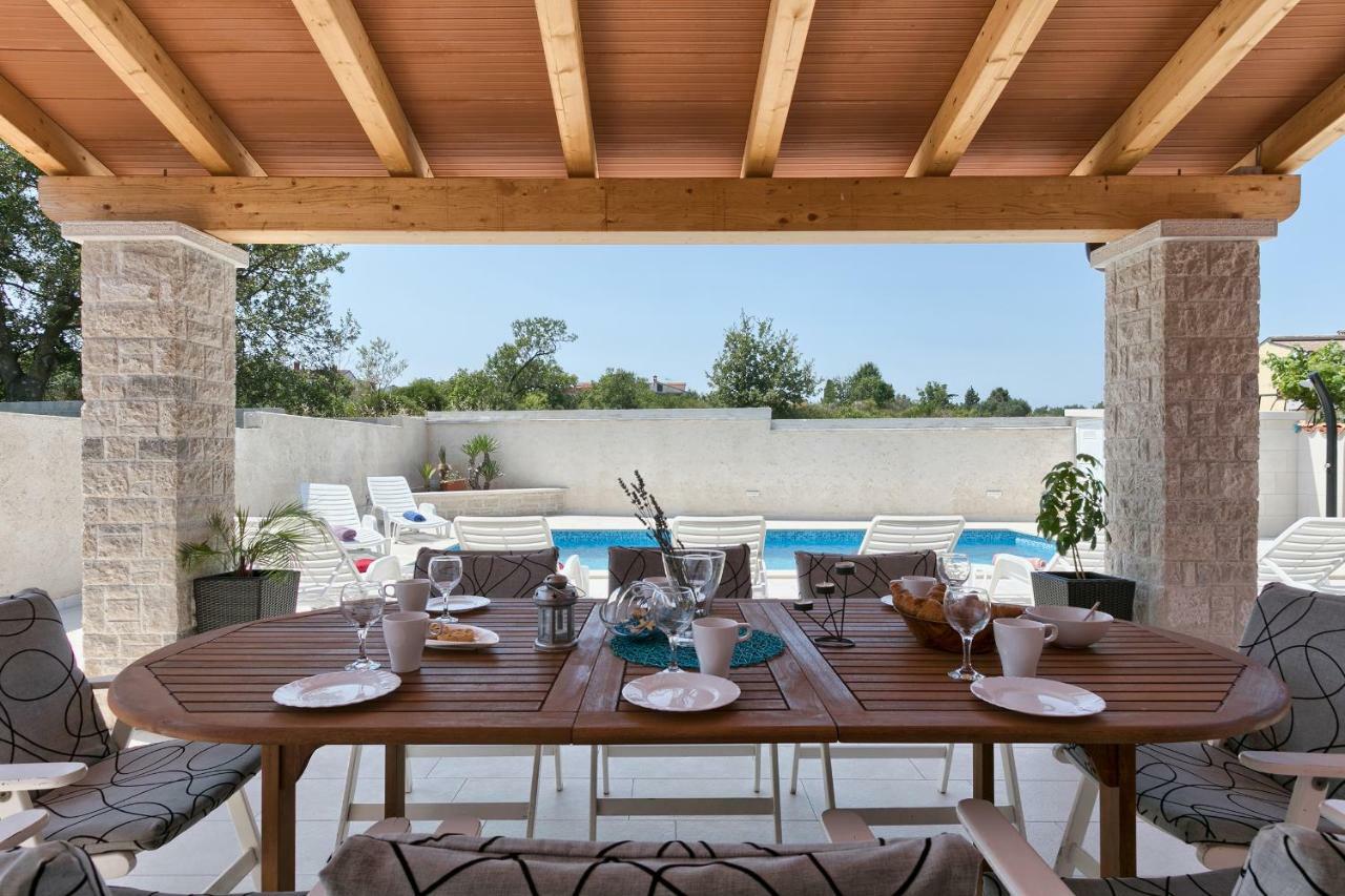 Holiday Home Nikol Pula Ngoại thất bức ảnh