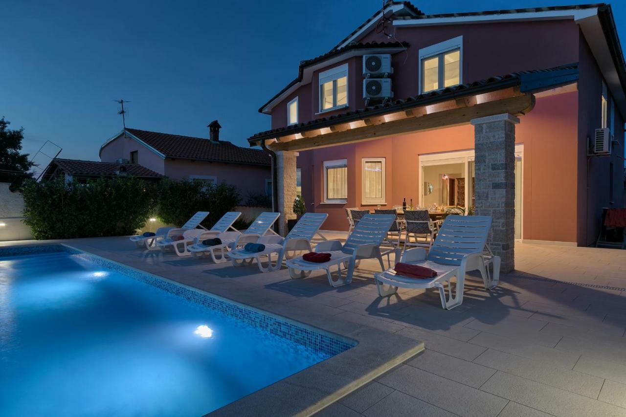 Holiday Home Nikol Pula Ngoại thất bức ảnh