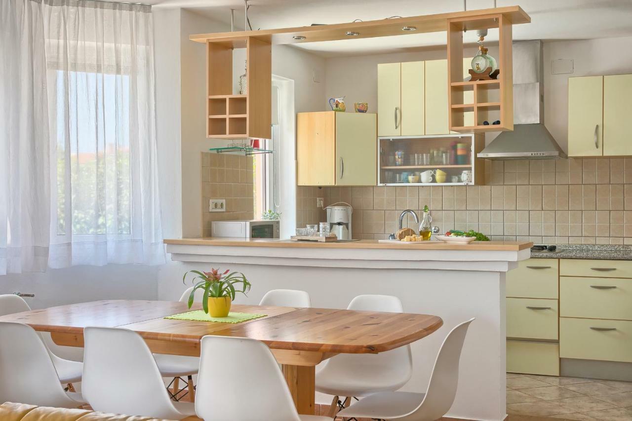 Holiday Home Nikol Pula Ngoại thất bức ảnh
