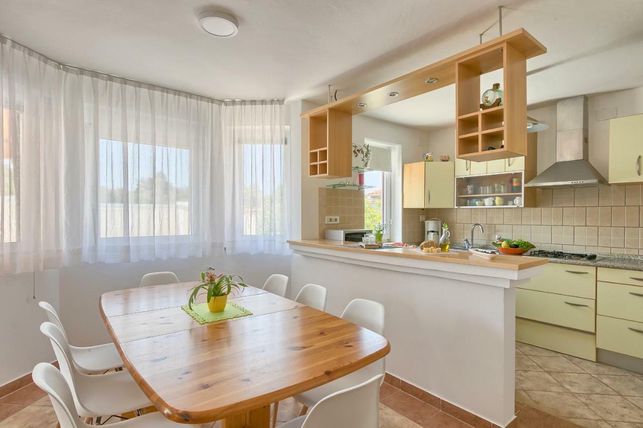Holiday Home Nikol Pula Ngoại thất bức ảnh