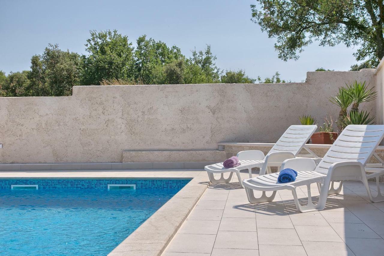 Holiday Home Nikol Pula Ngoại thất bức ảnh